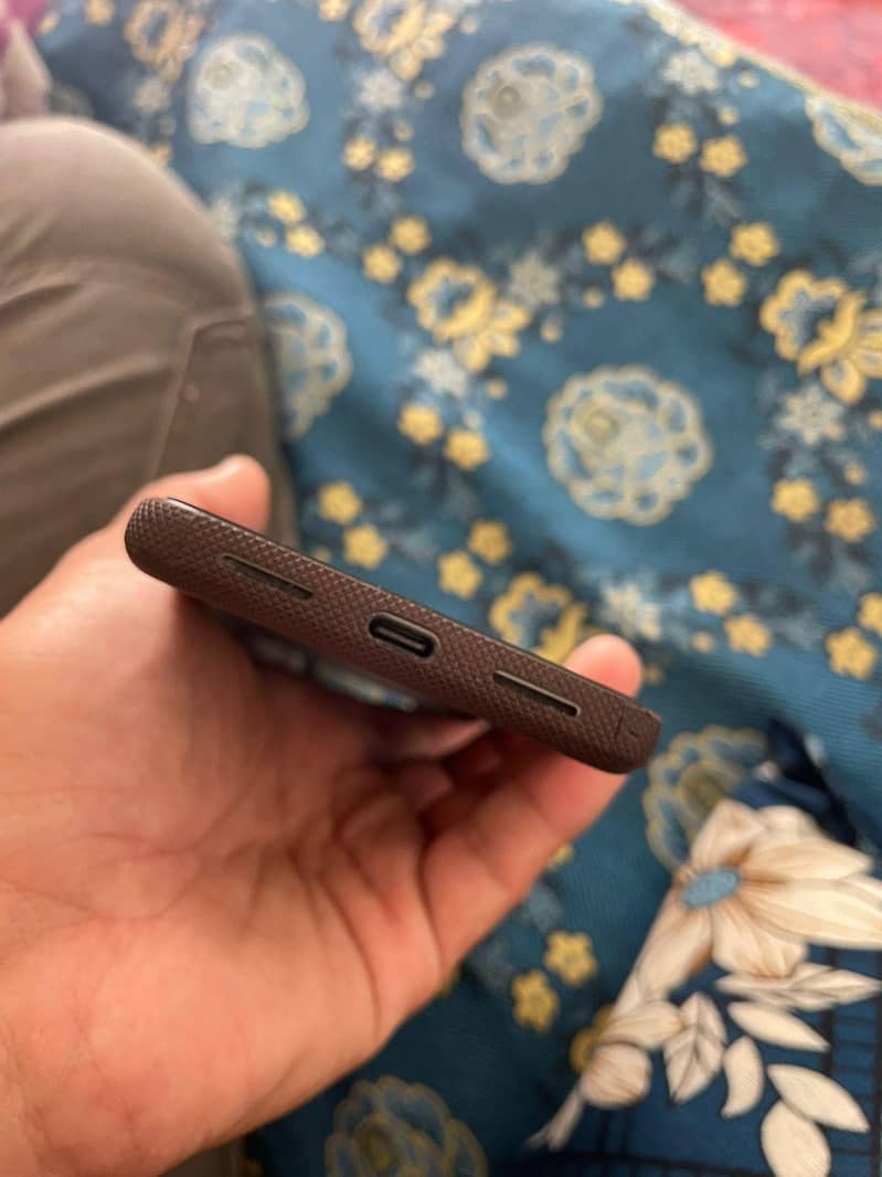 Google pixel 8 3