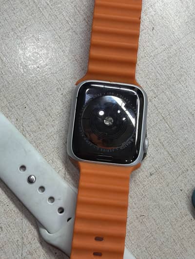 Apple Watch 5 series broken