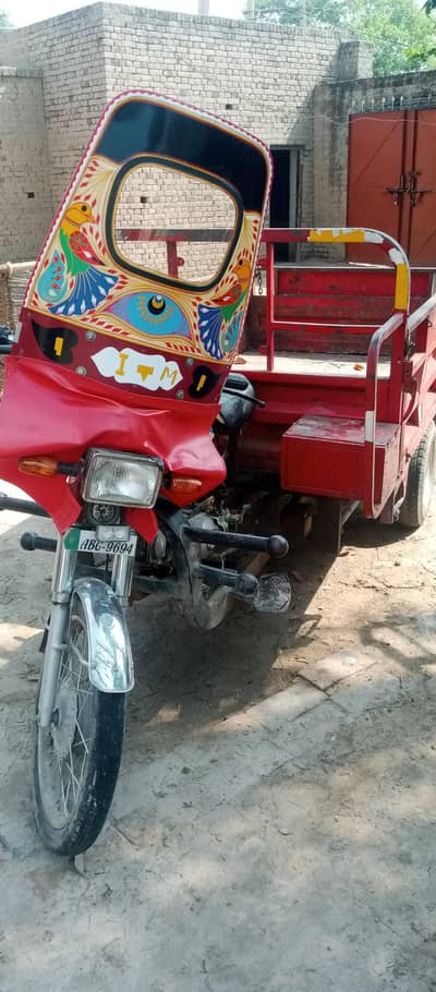 United 100cc loader rickshaw