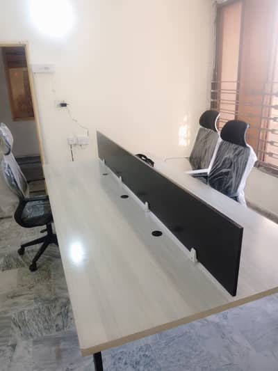 Work Station of 6 people for sale in Ghori Town Islamabad