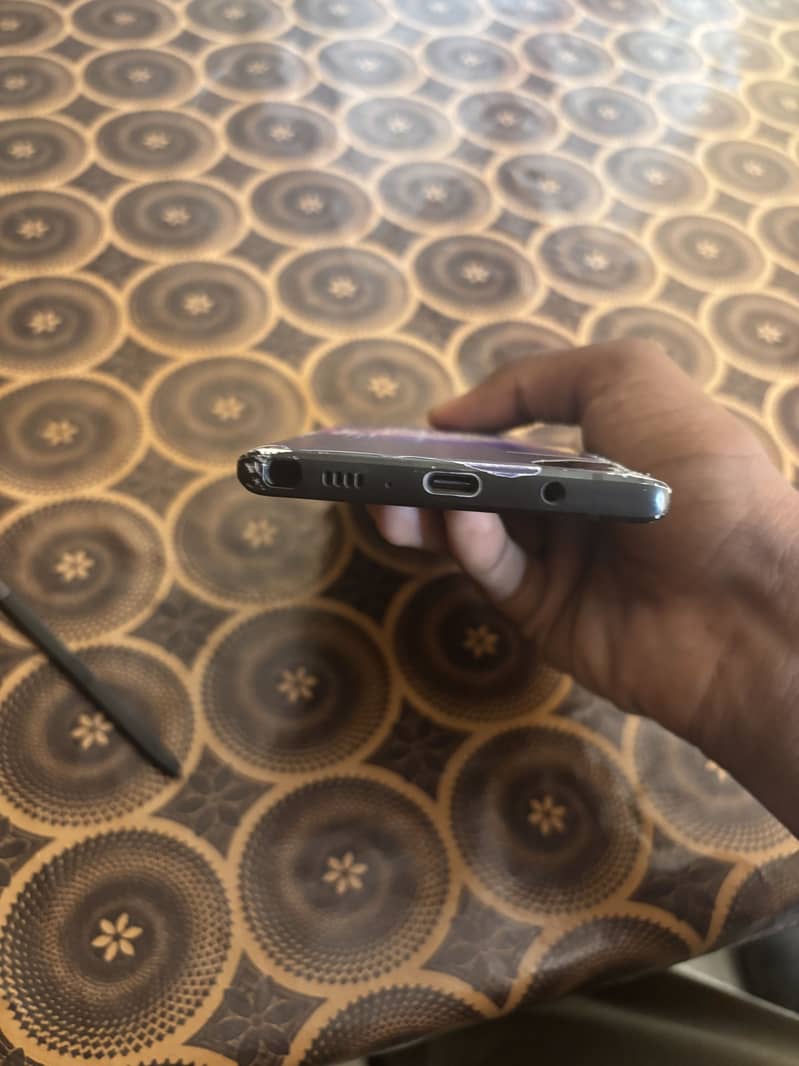SAMSUNG NOTE 9 1