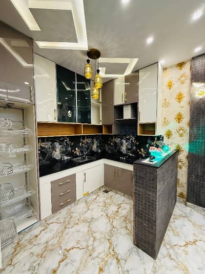 Prime Location Jubilee Town - Block C House Sized 3 Marla Is Available