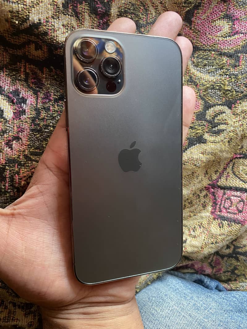 iPhone 12 Pro 1