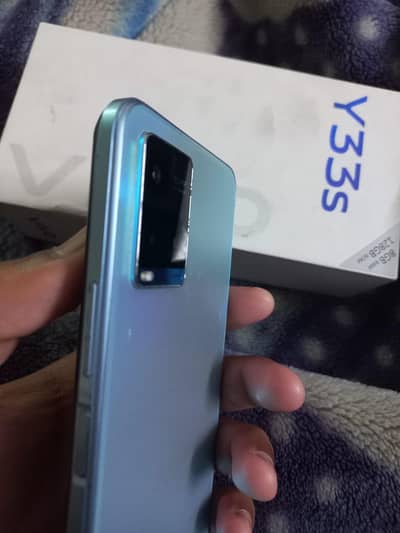 vivo y33s 8+4/128 with box