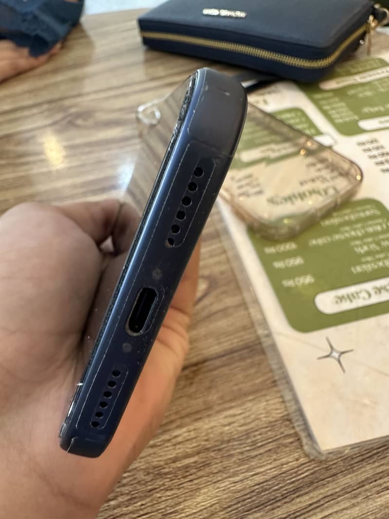 Iphone 17 pro max 1