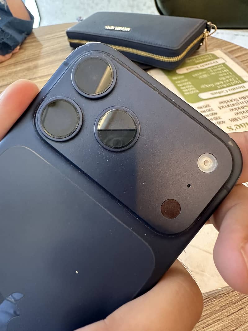Iphone 17 pro max 2