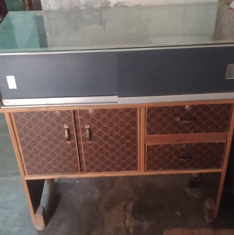 شوکیس کونٹر 0
