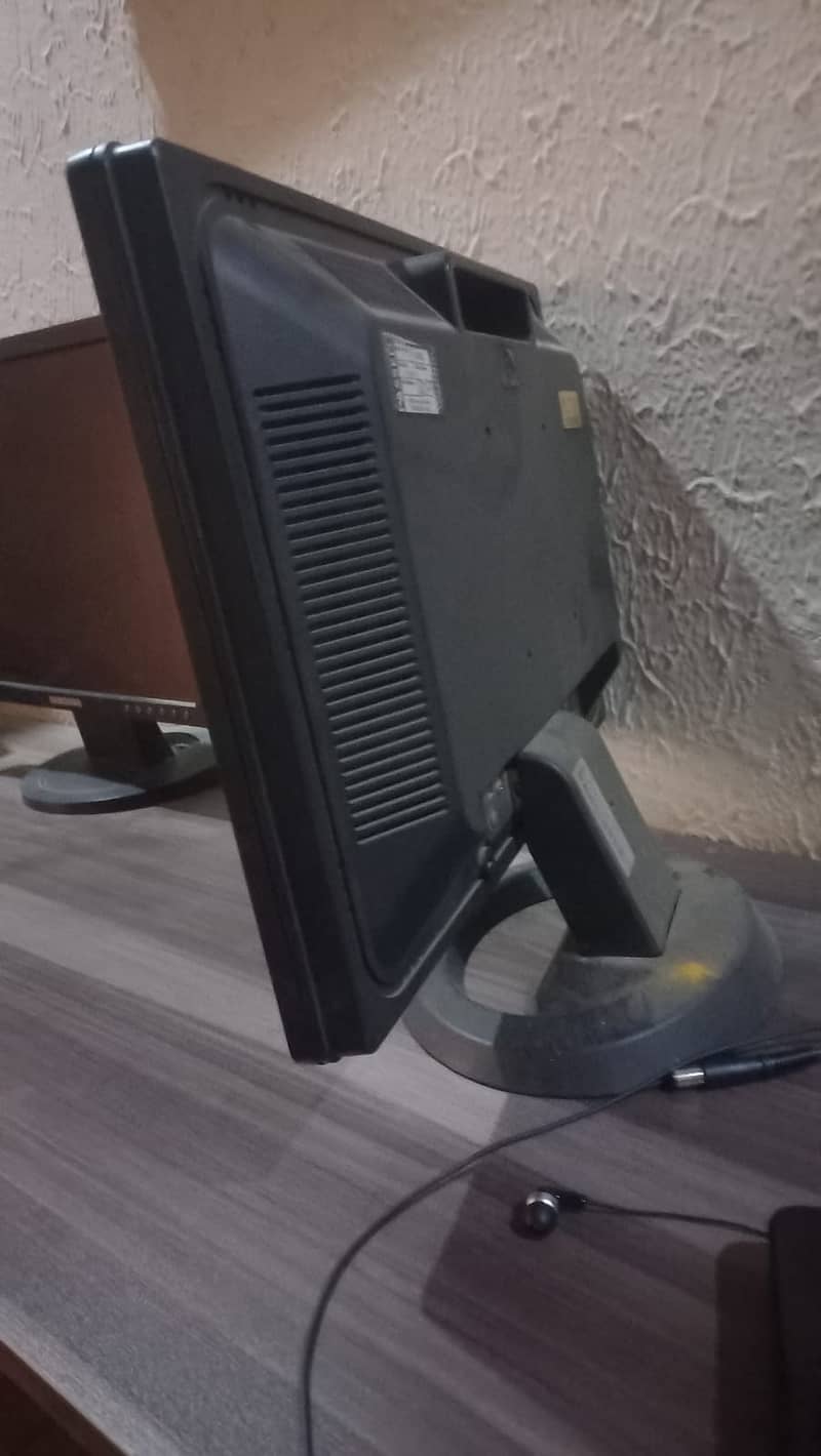 Computer LCD 20 Inch 1