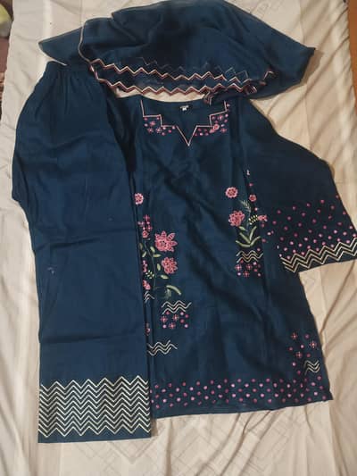 loqaab brand size small
