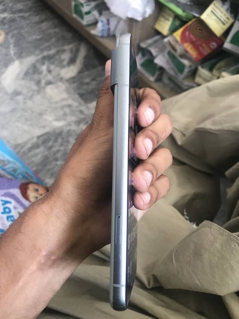 Google pixel 8 1