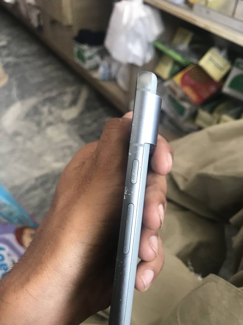 Google pixel 8 3