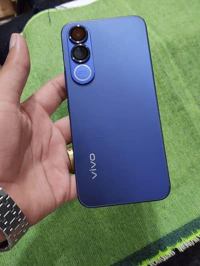 Vivo v70FE