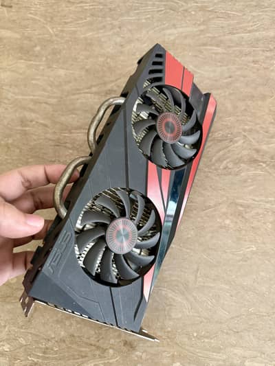 ASUS NVIDIA GeForce GTX 960 (4 GB) GDDR5 for PC Gamers 10/10 Conditio