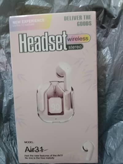 air 31 ear buds brand new daba pack