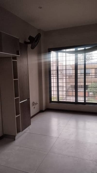 Amost brand new Upper Portion Available For rent In I-8/2 orignal pic