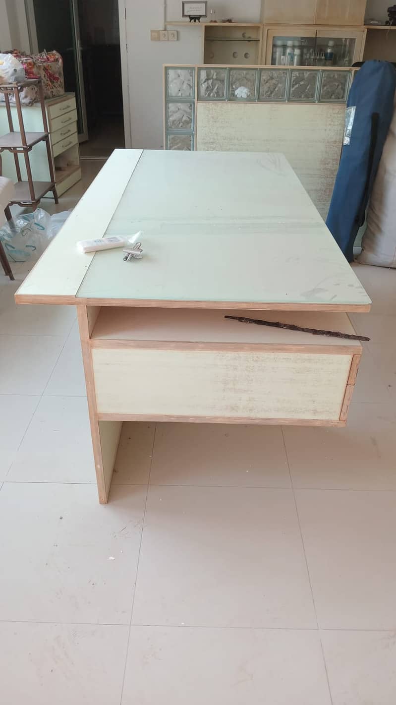 Office chairs|Office table|Draws|Tables|Racks|Sofas|Computer Tables 3