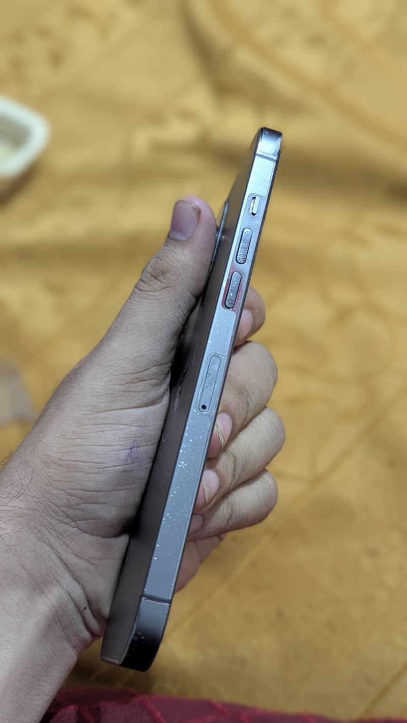 iphone 12 pro max 5