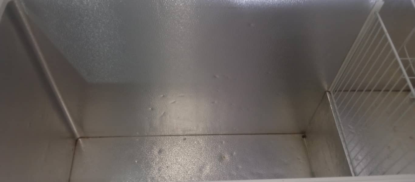 refrigerator 0