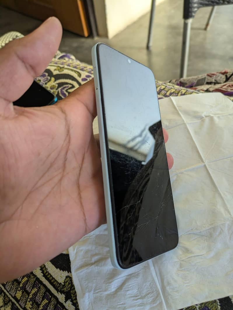 Redmi A2+ 0