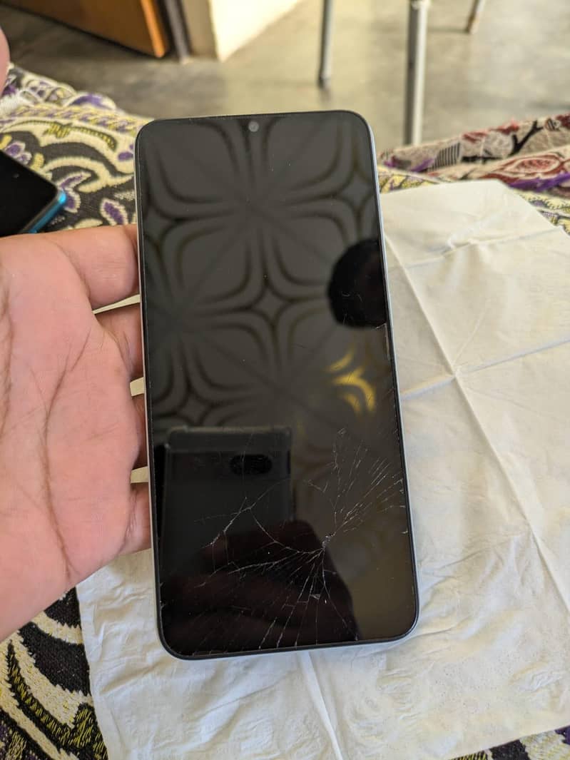 Redmi A2+ 1