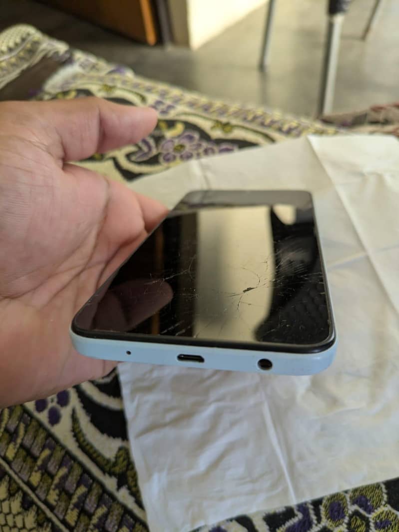 Redmi A2+ 3
