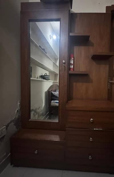 dressing table