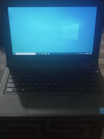 dell latitude 4/300 fresh condition all ok