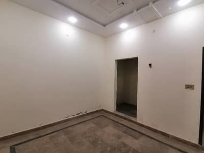 Spacious 10 Marla House Available For sale In Gulshan-e-Ravi - Block B