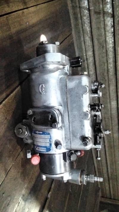 MASSY 240 FORD 4600 DOESEL PUMP FOR SEAL