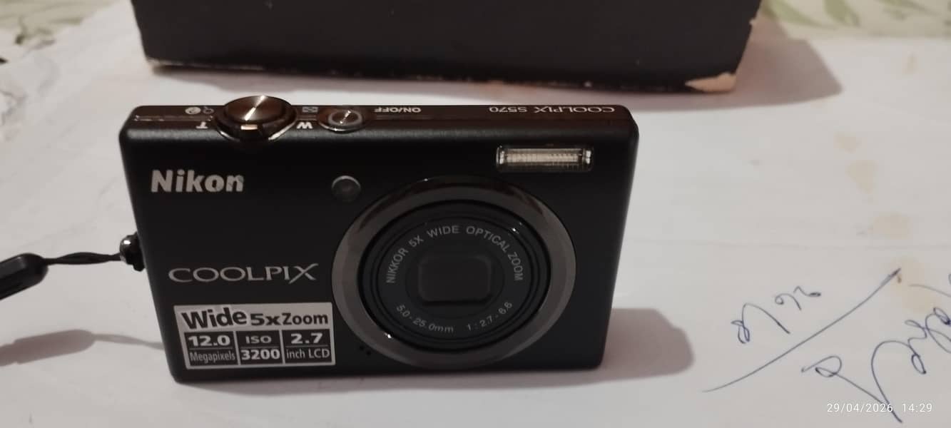 nikon 2