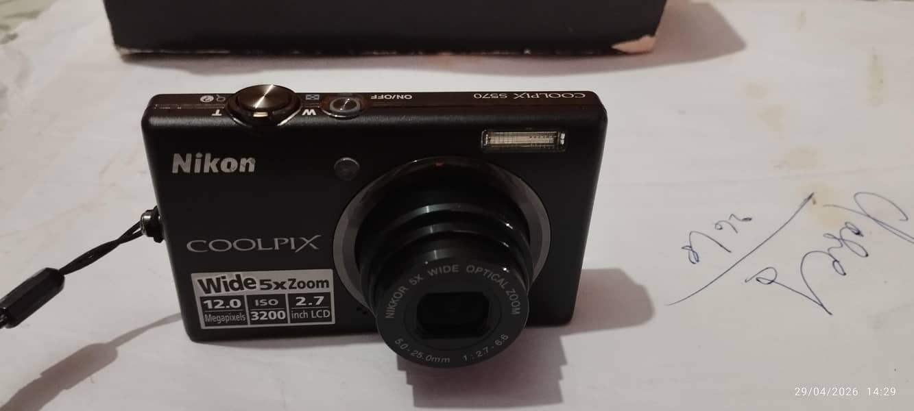 nikon 3
