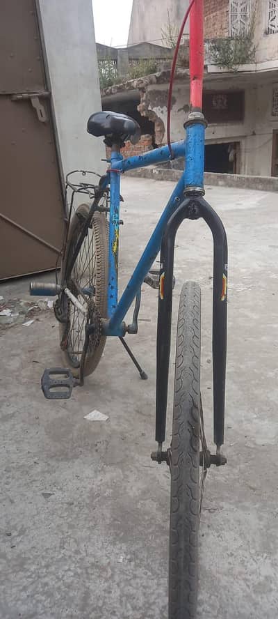 Phoenix ki cycle hai Japan chezy lagi hai or or rate Mira final hai