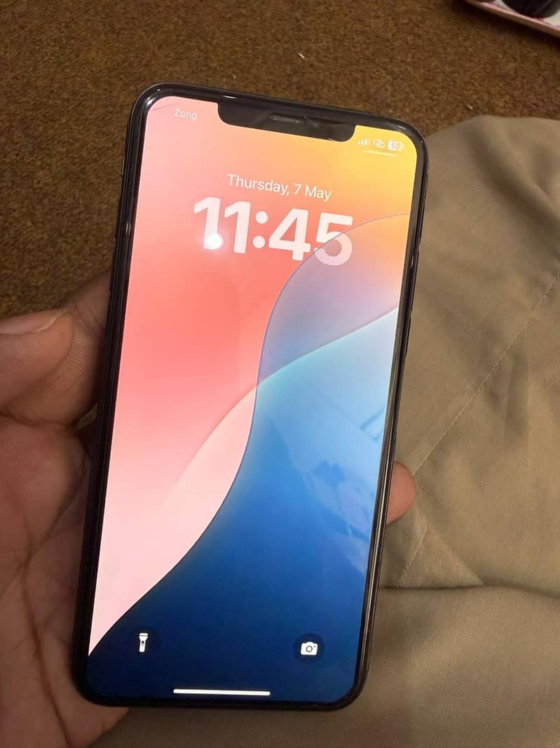 Apple xs Max 4