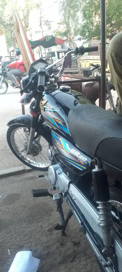 2023 black urgent sale mint condition