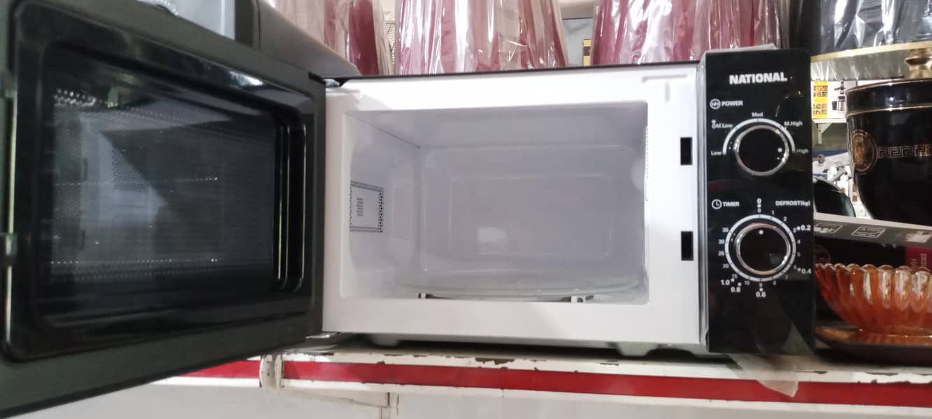 Microwave oven 1