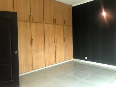 House For sale In Askari 10 Lahore