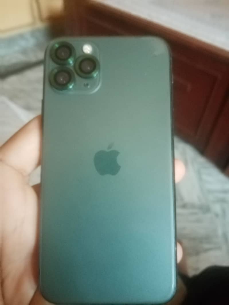IPHONE 11 PRO 1