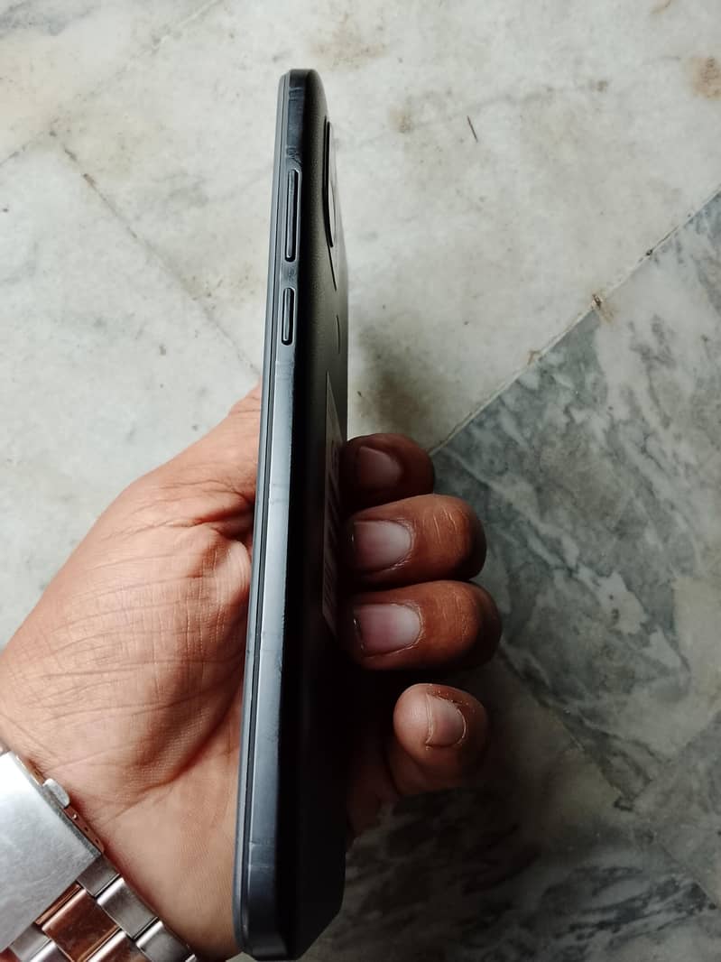 Redmi A2+ 4