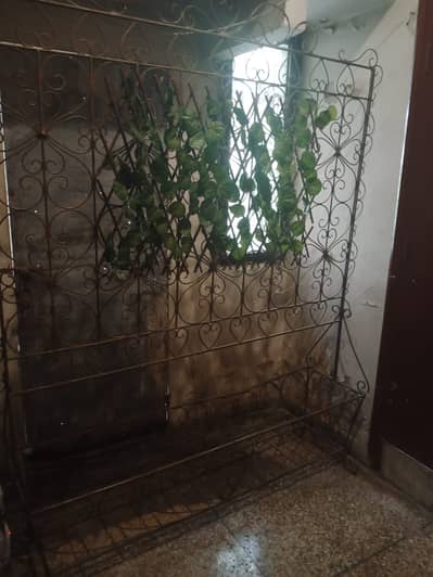 Decor Iron stand. . U can do Golden pray paint on this & do planting a
