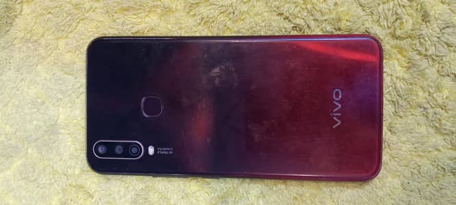 vivo y15