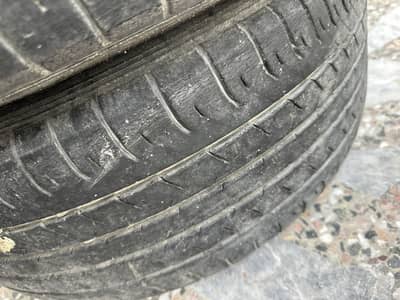 17 inches 5 tyres and 4 Rims