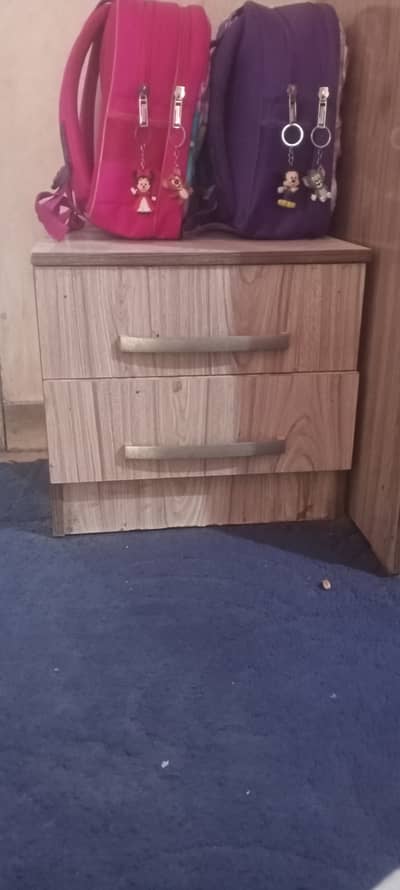 1 bed 3 door almari and 2 side table