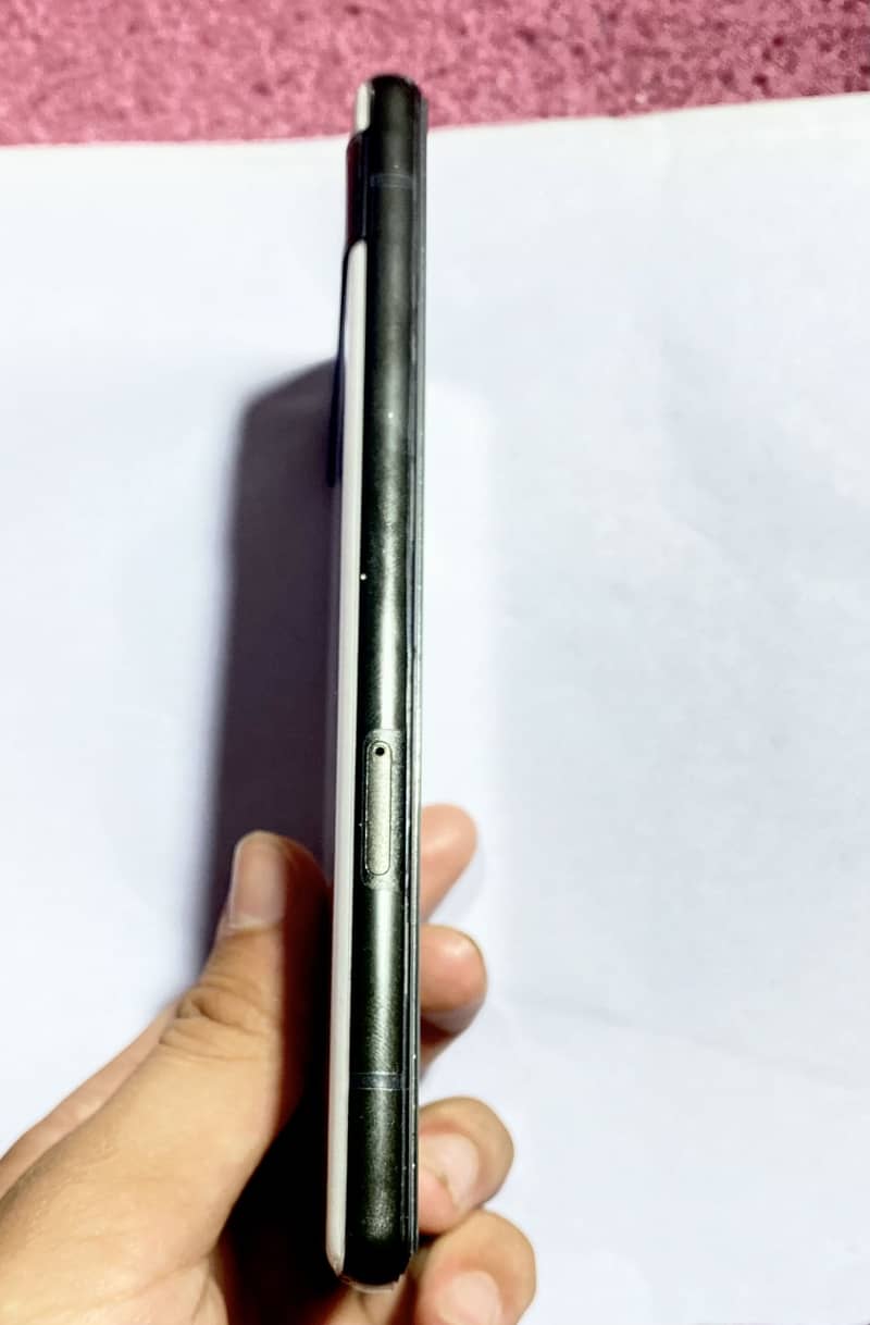 Google Pixel 6A 3