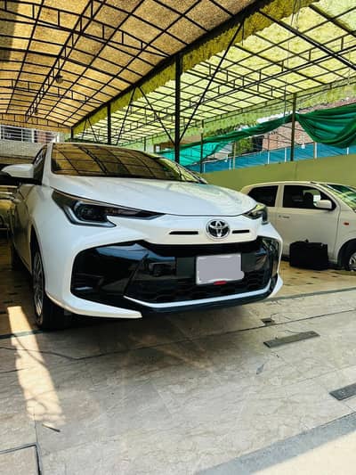 Toyota Yaris 1.3 CVT 2025 Bank Leased
