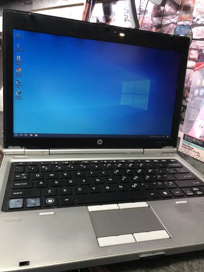 Hp EliteBook 2560p,  i5, 2nd Gen, 128ssd, 4Gb Ram original charger