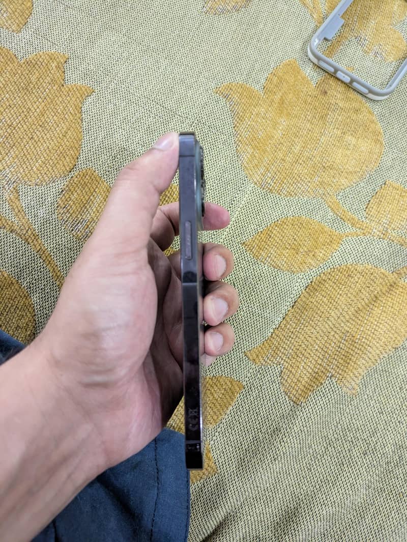 iphone 14 pro Max 3