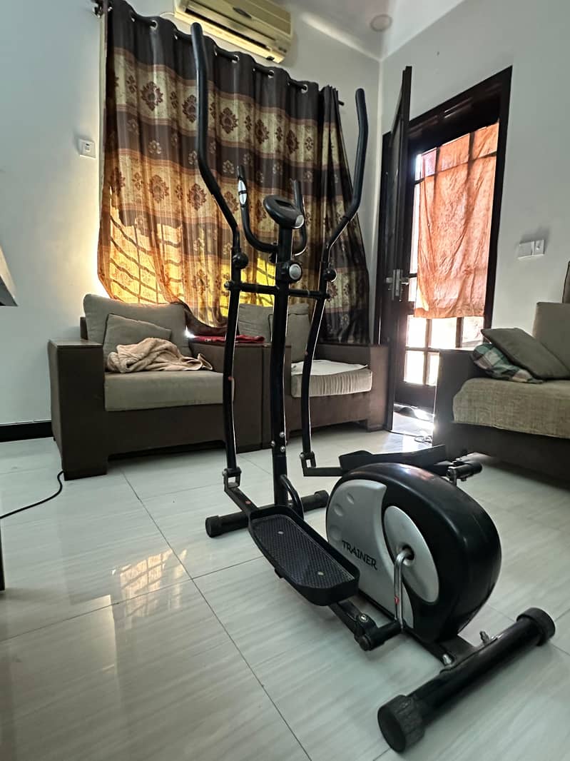 Elliptical cycle 4