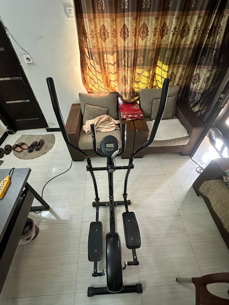 Elliptical cycle 8