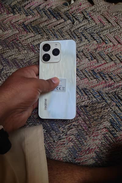 realme 15 t