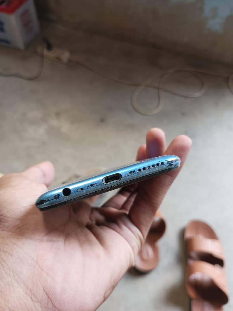 Tecno Spark 4 3